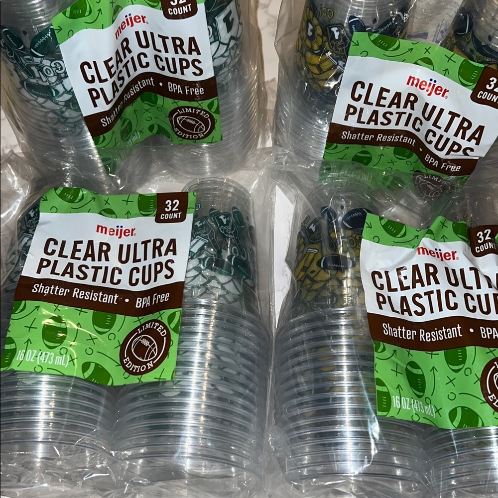 NWT 128pc Clear ultra green & blue/yellow 16oz Plastic football team Cups